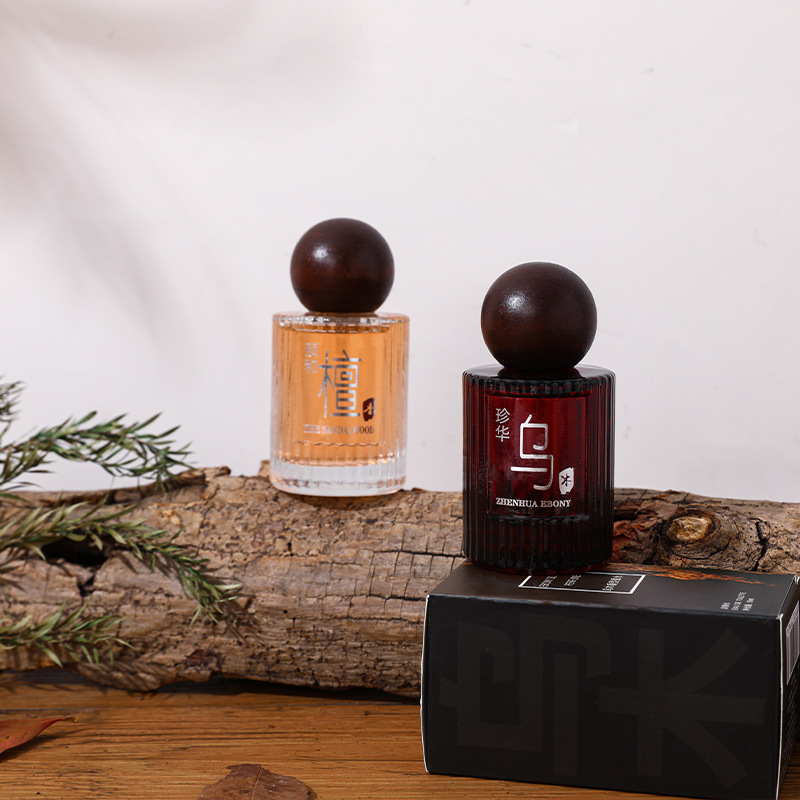 น้ำหอมไม้หอมอ่อนๆ กลิ่นอีโบนี่ - Perfume Royal Fragrance บทวิจารณ์และราคา